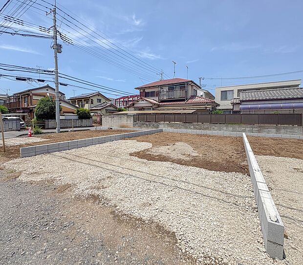 【現地土地写真】ここから始まる「日常」はご家族にとってかけがえのない時間となります。少しでも豊かに、快適に。そんな想いから本邸宅は生まれました。