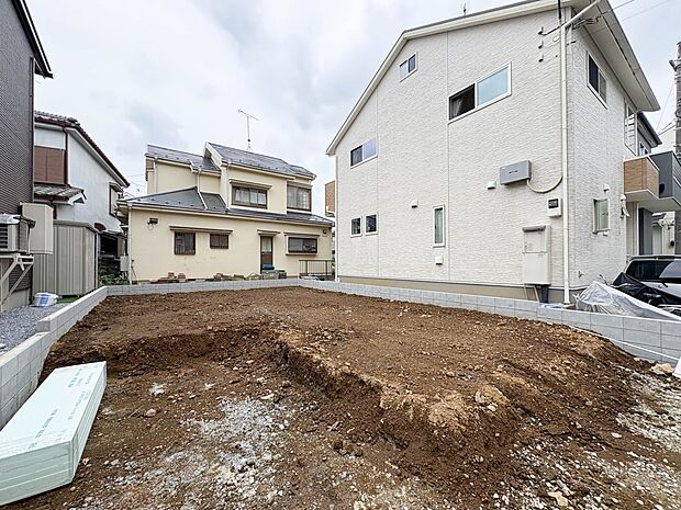 【外観】こちらの物件が少しでも気になるようでしたら、お気軽にお問合せください。人生でいちばん大きなお買い物ですので、ゆっくりご見学ください。ネット上の画像と実際の見学では、リアル感がまるで違…