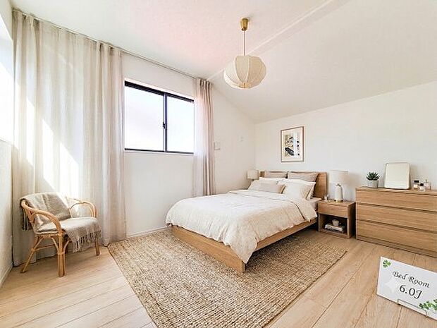 【子供部屋】お子様のお部屋にぴったりなクロークを備えたフローリング仕様の洋室です。
