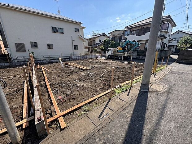 1号棟【外観】陽当りや通風性など各所に施された工夫で住みやすさを実現。部屋の大きさや周辺環境・街並など、資料には掲載していない情報が現地にはたくさんございます。是非ご確認下さい。