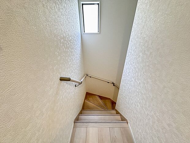 こちらの物件が少しでも気になるようでしたら、お気軽にお問合せください。人生でいちばん大きなお買い物ですので、ゆっくりご見学ください。ネット上の画像と実際の見学では、リアル感がまるで違います。…