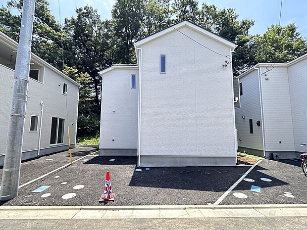 【外観】こちらの物件が少しでも気になるようでしたら、お気軽にお問合せください。人生でいちばん大きなお買い物ですので、ゆっくりご見学ください。ネット上の画像と実際の見学では、リアル感がまるで違…