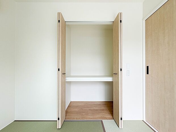 【収納】各部屋を最大限に広く使って頂ける様、全居住スペースに収納付。プライベートルームはゆったりと快適に。