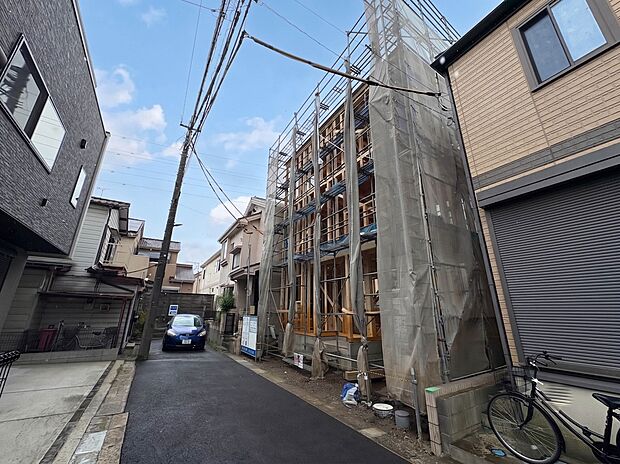 こちらの物件が少しでも気になるようでしたら、お気軽にお問合せください。人生でいちばん大きなお買い物ですので、ゆっくりご見学ください。ネット上の画像と実際の見学では、リアル感がまるで違います。…