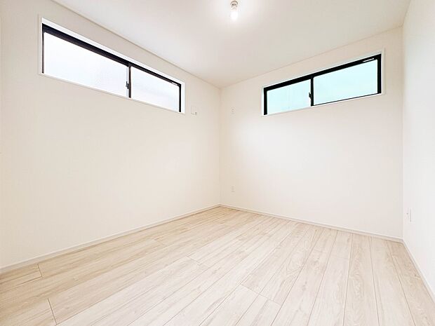 【洋室5.2】充実した生活は伸びやかな居室空間から始まります。快適に・伸びやかに。心の潤いを求める方々へ。