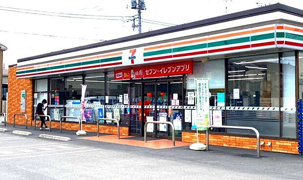 コンビニ 550m セブン-イレブン 草加氷川町南店(セブン-イレブン 草加氷川町南店まで徒歩約7分)