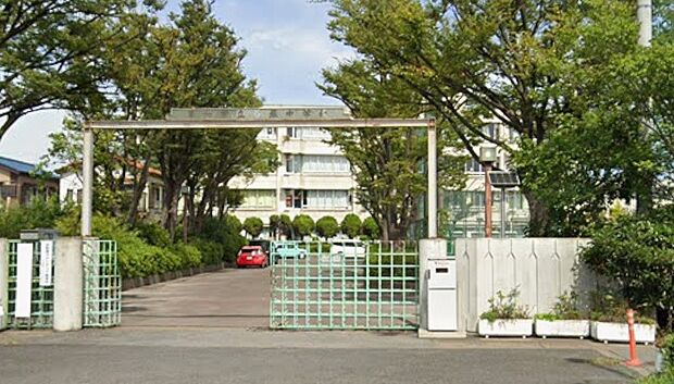 中学校 1200m 草加市立谷塚中学校