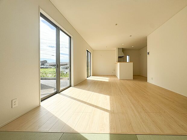 【リビングダイニング】流行に左右されず、将来にわたって価値が継続する「上質」な佇まい。