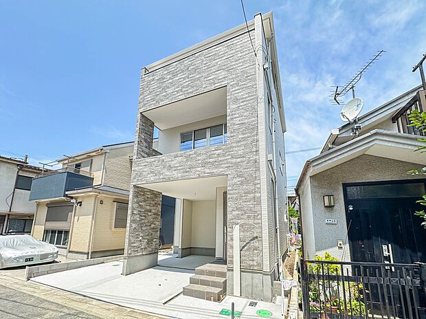 【ぜひ現地をご確認下さい】陽当りや通風性など各所に施された工夫で住みやすさを実現。部屋の大きさや周辺環境・街並など、資料には掲載していない情報が現地にはたくさんございます。是非ご確認下さい。…