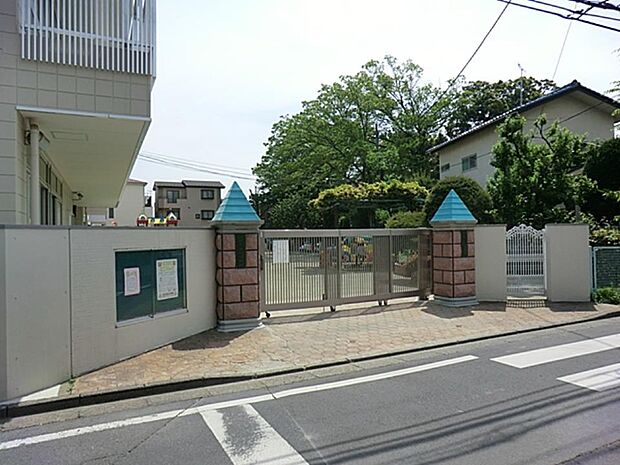 幼稚園・保育園 550m 浦和すみれ幼稚園
