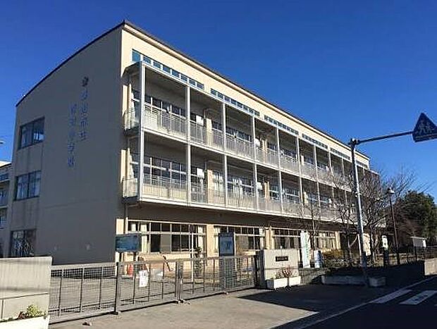 小学校 650m 草加市立西町小学校
