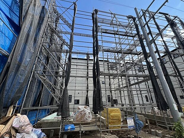 3号棟【外観】陽当りや通風性など各所に施された工夫で住みやすさを実現。部屋の大きさや周辺環境・街並など、資料には掲載していない情報が現地にはたくさんございます。是非ご確認下さい。