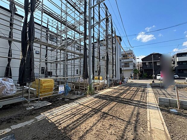 2号棟【外観】こちらの物件に少しでもご興味がありましたら、お気軽にお電話下さい。ネット上で「見えない物」「わからない事」でも、実際にご見学いただくことで、手に取るようにおわかりいただけるはず…