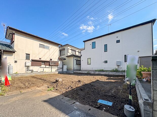 【外観】家族の温かさと陽光の暖かさ、楽しい毎日と明るい未来を予感させる「空間が織り成すひとつ先の住み心地」を演出します。