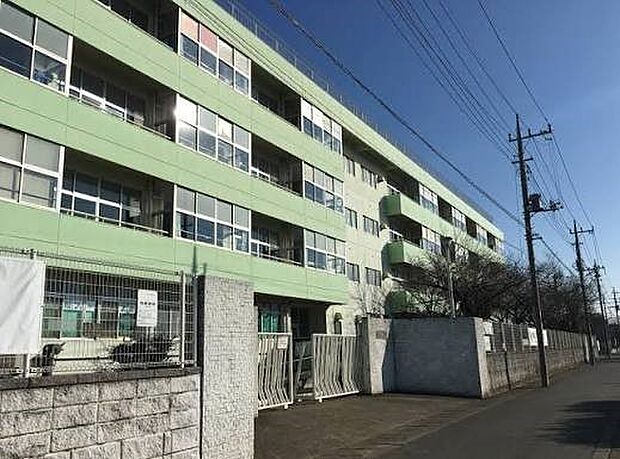 中学校 1113m 川口市立在家中学校
