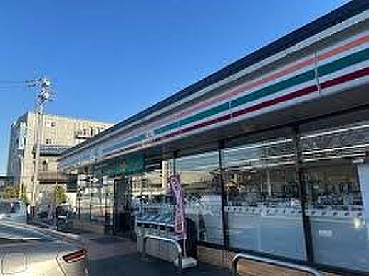 コンビニ 195m セブンイレブン