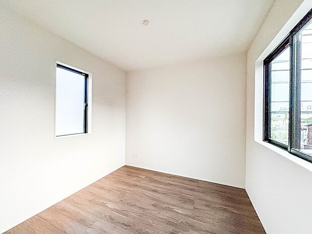 1号棟【洋室5帖】お子様のお部屋にぴったりなスペース