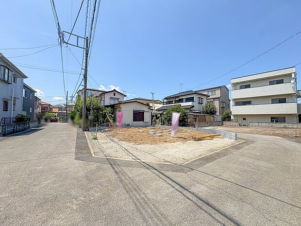 【外観】家族の温かさと陽光の暖かさ、楽しい毎日と明るい未来を予感させる「空間が織り成すひとつ先の住み心地」を演出します。