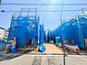 外観：【前面道路】陽当りや通風性など各所に施された工夫で住みやすさを実現。部屋の大きさや周辺環境・街並など、資料には掲載していない情報が現地にはたくさんございます。是非ご確認下さい。