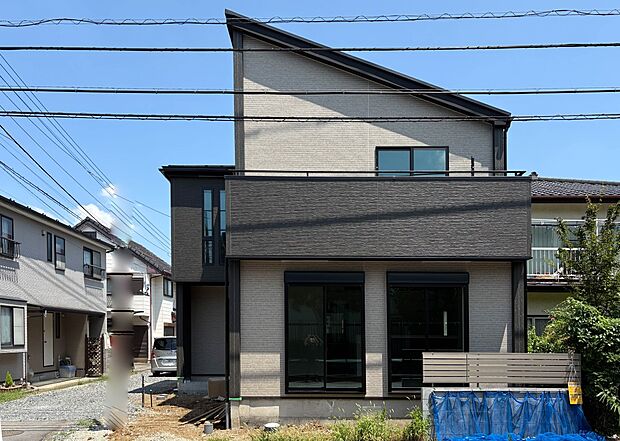 【外観】2号棟 こちらの物件に少しでもご興味がありましたら、お気軽にお電話下さい。