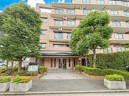 【外観】陽当りや通風性など各所に施された工夫で住みやすさを実現。部屋の大きさや周辺環境・街並など、資料には掲載していない情報が現地にはたくさんございます。是非ご確認下さい。