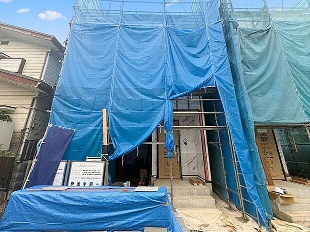 【外観】家族の温かさと陽光の暖かさ、楽しい毎日と明るい未来を予感させる「空間が織り成すひとつ先の住み心地」を演出します。*CGにより晴天に加工しております。