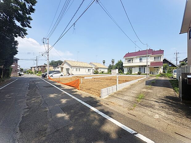 【現地写真】第1種低層住居専用地域・自然も残りながら、新しい家並みが増える「低層住居専用地域」