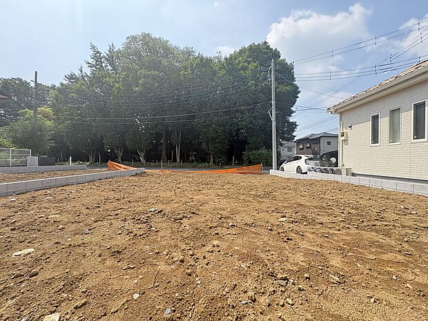 【現地写真】第1種低層住居専用地域・自然も残りながら、新しい家並みが増える「低層住居専用地域」