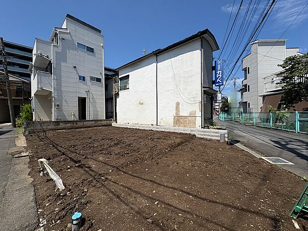 【外観】こちらの物件が少しでも気になるようでしたら、お気軽にお問合せください。人生でいちばん大きなお買い物ですので、ゆっくりご見学ください。ネット上の画像と実際の見学では、リアル感がまるで違…