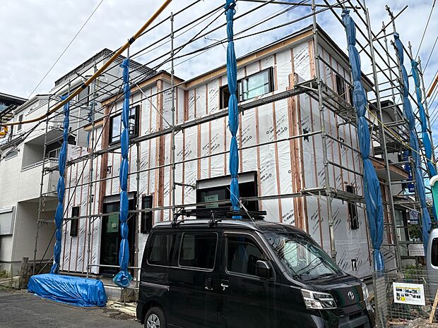 【外観】陽当りや通風性など各所に施された工夫で住みやすさを実現。部屋の大きさや周辺環境・街並など、資料には掲載していない情報が現地にはたくさんございます。是非ご確認下さい。
