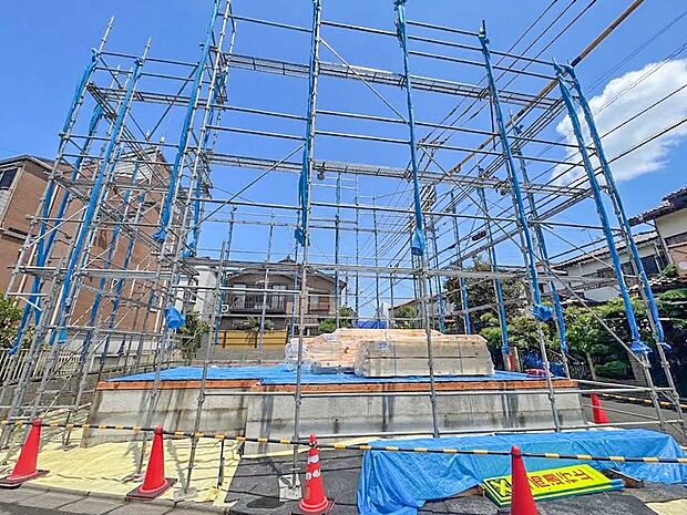 【外観】こちらの物件が少しでも気になるようでしたら、お気軽にお問合せください。人生でいちばん大きなお買い物ですので、ゆっくりご見学ください。ネット上の画像と実際の見学では、リアル感がまるで違…