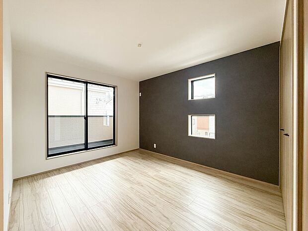 【Room-洋室-】一日の疲れをいやしてくれる主寝室。時を忘れて過ごす場所として過ごせるお部屋。