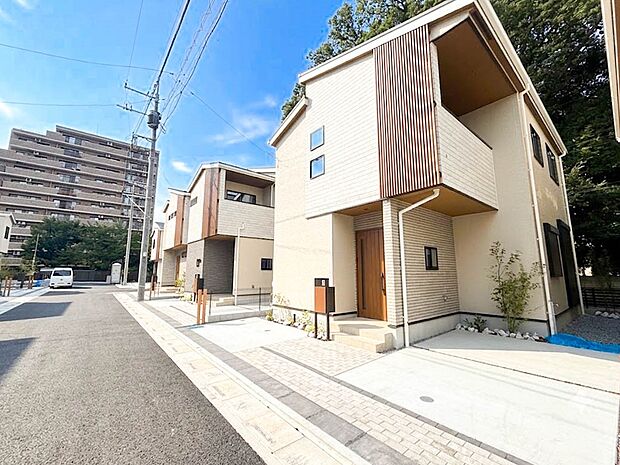 【ぜひ現地をご確認下さい】陽当りや通風性など各所に施された工夫で住みやすさを実現。部屋の大きさや周辺環境・街並など、資料には掲載していない情報が現地にはたくさんございます。是非ご確認下さい。…