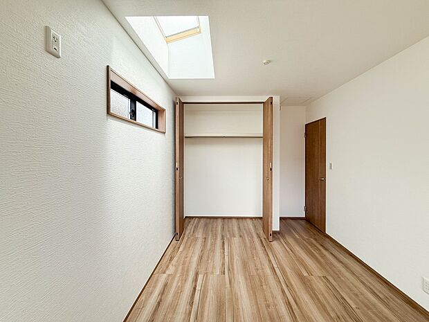 【洋室】お子様のお部屋にぴったりなスペース