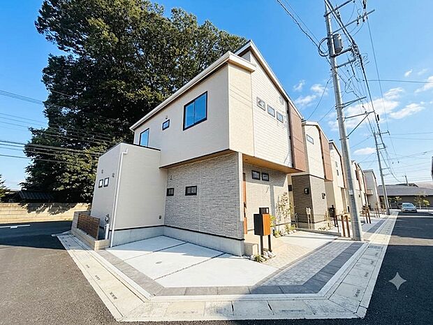 【ぜひ現地をご確認下さい】陽当りや通風性など各所に施された工夫で住みやすさを実現。部屋の大きさや周辺環境・街並など、資料には掲載していない情報が現地にはたくさんございます。是非ご確認下さい。…