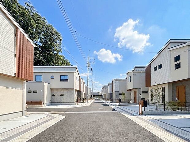車の通行が少ないので、静かな住環境を維持することができます。
