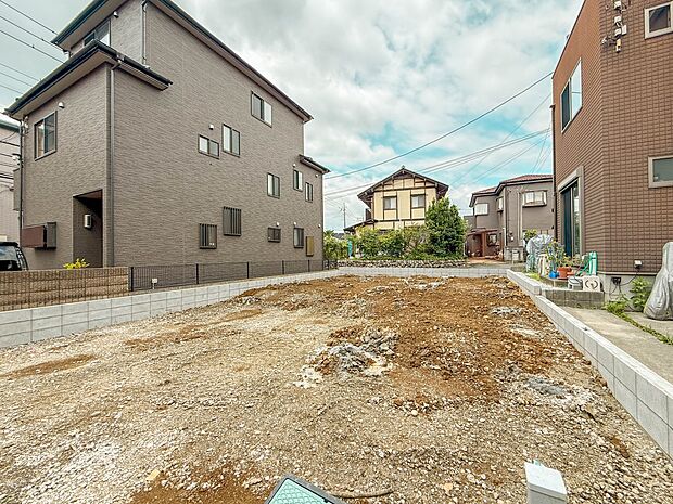 【外観】陽当りや通風性など各所に施された工夫で住みやすさを実現。部屋の大きさや周辺環境・街並など、資料には掲載していない情報が現地にはたくさんございます。是非ご確認下さい。