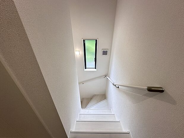 こちらの物件が少しでも気になるようでしたら、お気軽にお問合せください。人生でいちばん大きなお買い物ですので、ゆっくりご見学ください。ネット上の画像と実際の見学では、リアル感がまるで違います。…