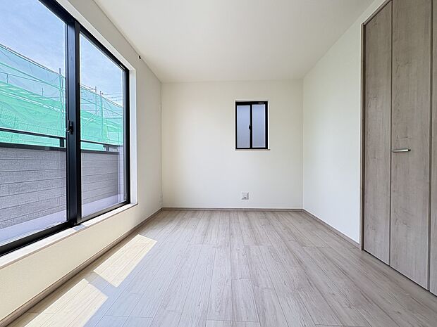 【C号棟 洋室 6帖】2階2部屋が6帖、全4部屋・全室クローゼット完備