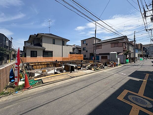 1号棟【前面道路4.5m】車の通行が少ないので、静かな住環境を維持することができます。