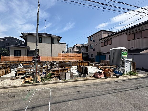 【外観】こちらの物件が少しでも気になるようでしたら、お気軽にお問合せください。人生でいちばん大きなお買い物ですので、ゆっくりご見学ください。ネット上の画像と実際の見学では、リアル感がまるで違…