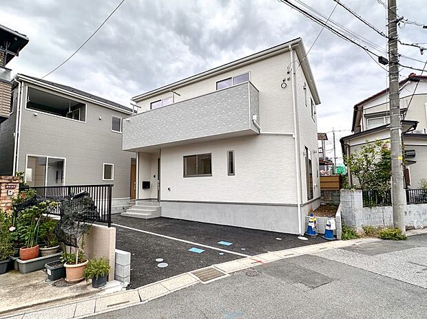 【外観】蕨駅徒歩12分/2階建/地震に強い家
