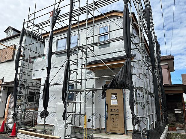 【外観】こちらの物件が少しでも気になるようでしたら、お気軽にお問合せください。人生でいちばん大きなお買い物ですので、ゆっくりご見学ください。ネット上の画像と実際の見学では、リアル感がまるで違…