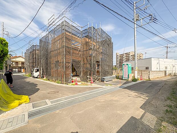 【現地土地】家族の温かさと陽光の暖かさ、楽しい毎日と明るい未来を予感させる「空間が織り成すひとつ先の住み心地」を演出します。