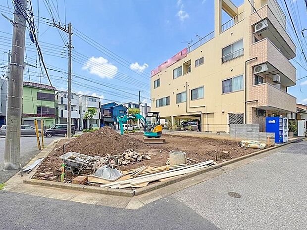 【外観】家は一生のお買物。自分ならではの家族ならではの、家にしたい。書斎を設ける。子どものプレイングルームを設ける。趣味のオーディオルームを設置する。夢を追うオンリーワンの家です。