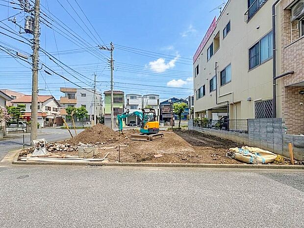 【外観】こちらの物件に少しでもご興味がありましたら、お気軽にお電話下さい。ネット上で「見えない物」「わからない事」でも、実際にご見学いただくことで、手に取るようにおわかりいただけるはずです。…