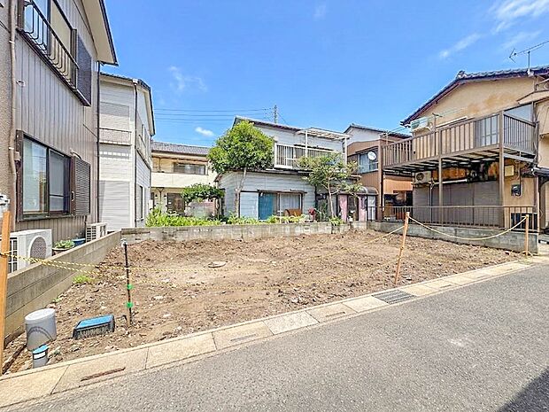 【外観】こちらの物件が少しでも気になるようでしたら、お気軽にお問合せください。人生でいちばん大きなお買い物ですので、ゆっくりご見学ください。ネット上の画像と実際の見学では、リアル感がまるで違…