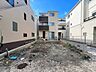 外観：【現地外観】堂々たる趣ながら、主張し過ぎずどこか余裕を感じさせるシャープなフォルムで佇む邸宅は、晴天の空と照らし合わせる事で、本来あるべき完成形の姿を見せてくれます。