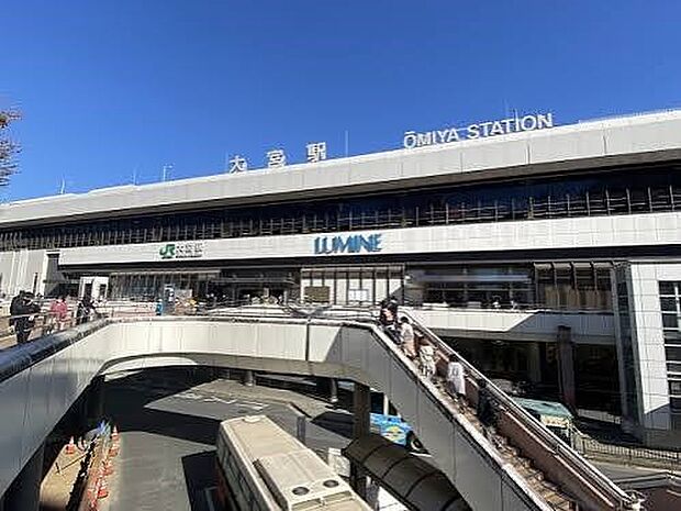 駅 1680m 大宮駅(JR東日本、東武鉄道、埼玉新都市交通の駅、JRは新幹線、在来線ともに東京と東北地方・信越地方を結びます。東武野田線や埼玉新都心交通・伊奈線を合わせると14の路線が入る…