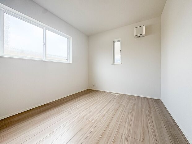 【洋室】充実した生活は伸びやかな居室空間から始まります。快適に・伸びやかに。心の潤いを求める方々へ。